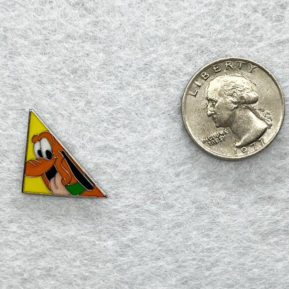 🔮 5/$25 Disney Pluto Tangram Puzzle‎ Pin - Picture 2 of 2